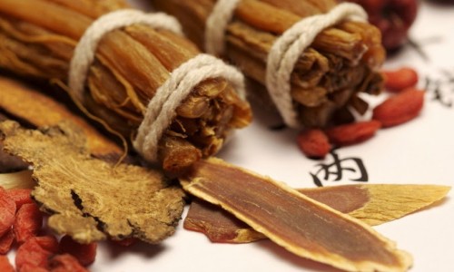 伸筋草功效-伸筋草功效主治网-分享伸筋草功效作用与主治，伸筋草功效主治用法用量知识库